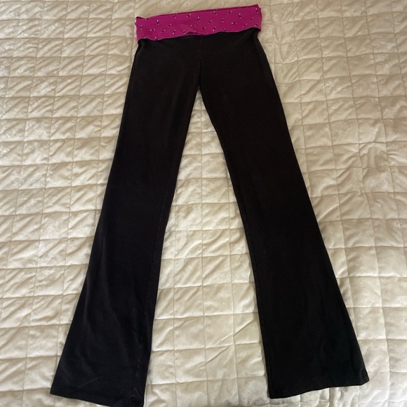 Victoria’s Secret Pink Foldover Yoga Pants Cupid Arrows Size XS Rare - Picture 5 of 6